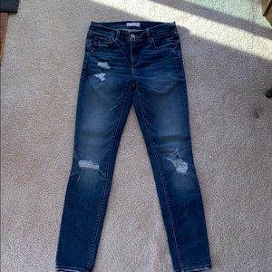 LOFT size 26/2 modern skinny distressed jeans